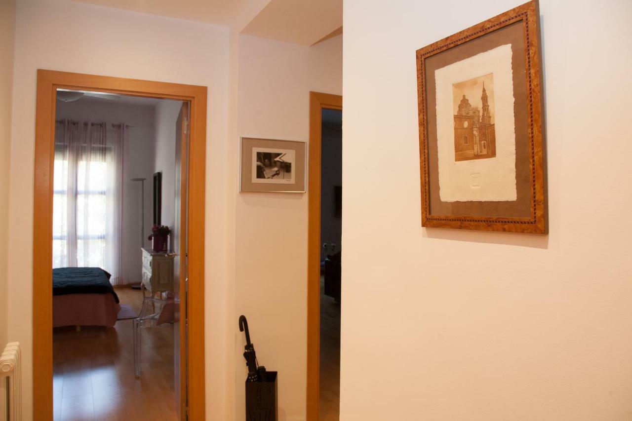 Dean Dos Catedrales Lejlighed Zaragoza Eksteriør billede