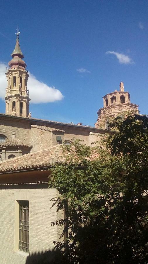 Dean Dos Catedrales Lejlighed Zaragoza Eksteriør billede